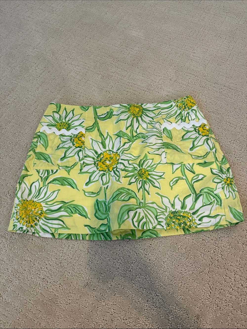 Lilly Pulitzer Yellow Floral Mini Skort with Green Leaves- Size 12